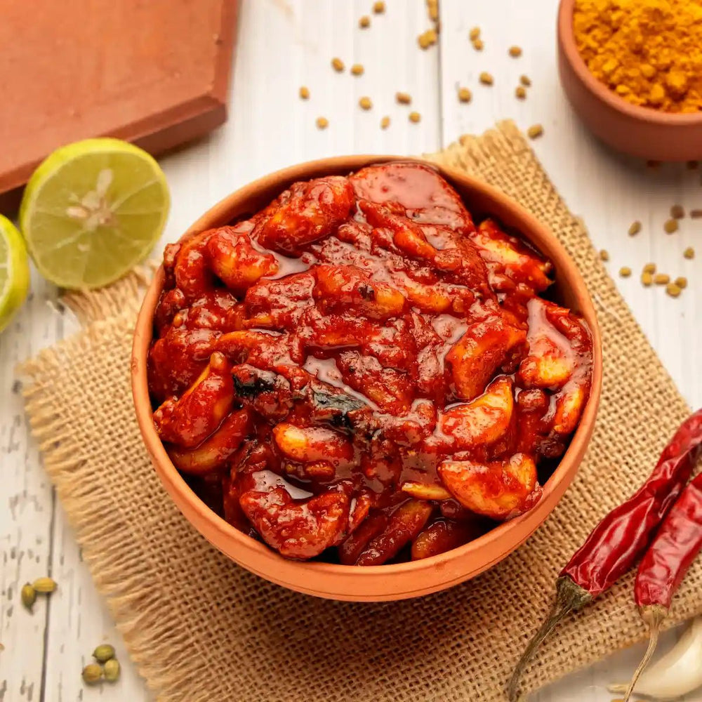 Spicy garlic pickle